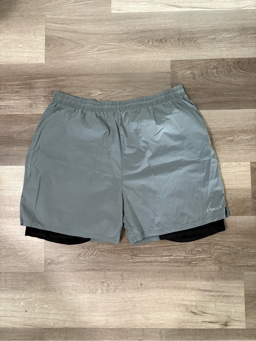 Pudolla Light Gray 2-in-1 Training Shorts with Black Liner